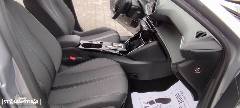 Peugeot e-208 50 kWh Allure Pack - 21