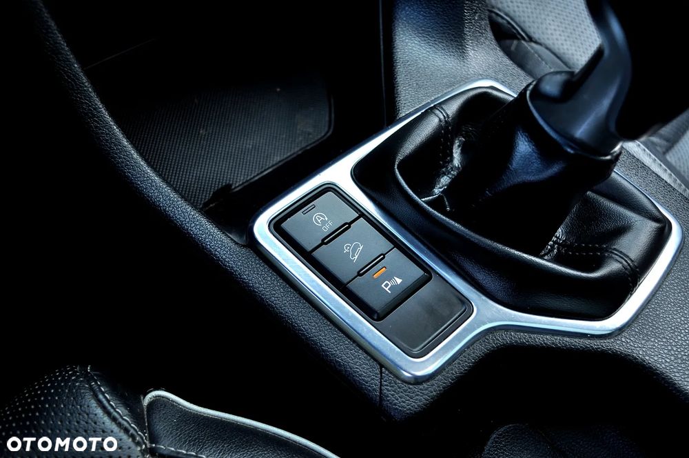 Kia Sportage 2.0 CRDI S - 32