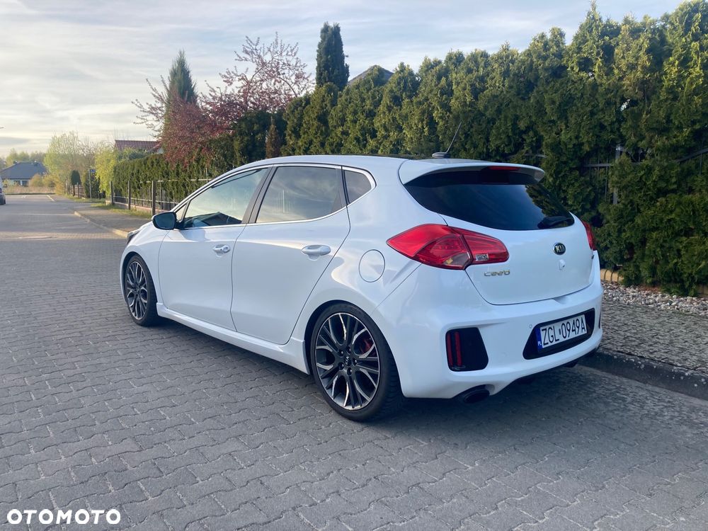 Kia Ceed 1.6 T-GDI GT XL - 5