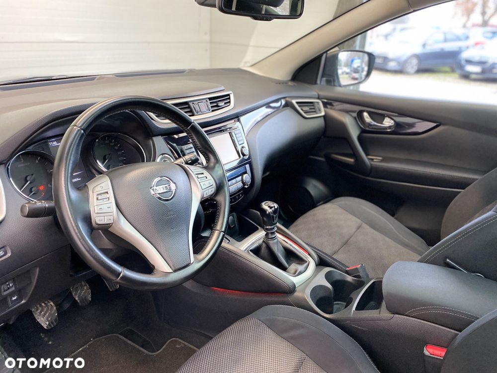 Nissan Qashqai 1.5 dCi Tekna - 8