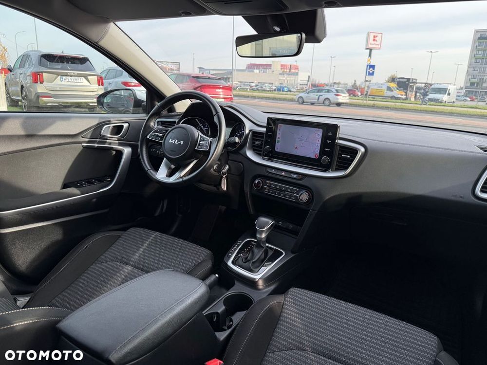 Kia Ceed 1.5 T-GDI M DCT - 24