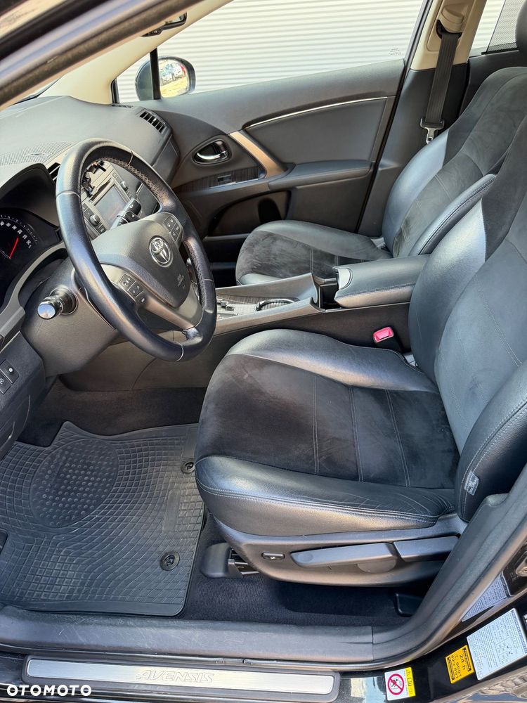 Toyota Avensis - 10