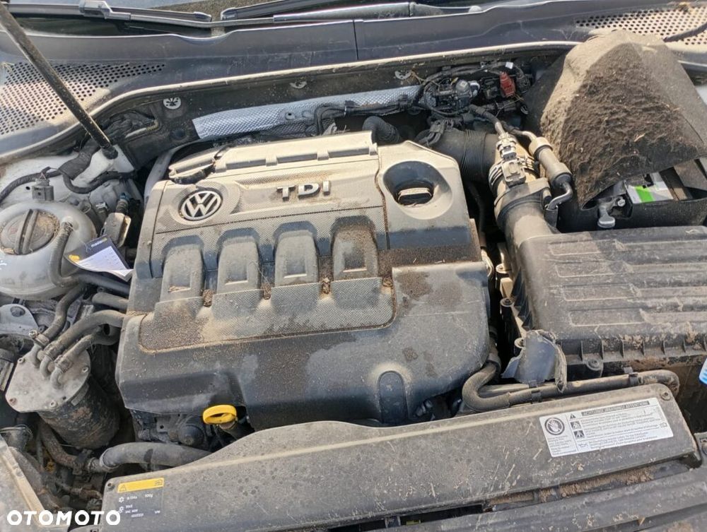 Volkswagen Golf Variant 1.6 TDI BlueMotion Comfortline - 18