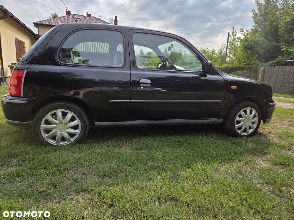 Nissan Micra - 2