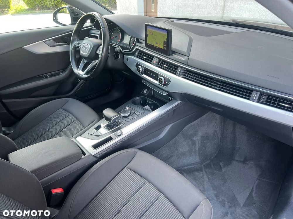 Audi A4 - 14