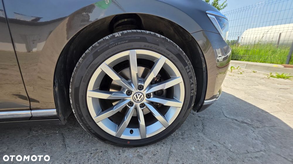Volkswagen Passat 2.0 TDI BMT Highline - 14
