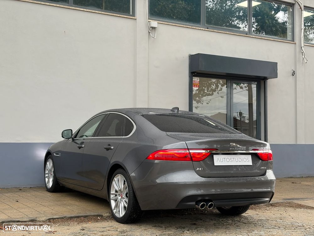 Jaguar XF 20d Aut. Prestige - 4