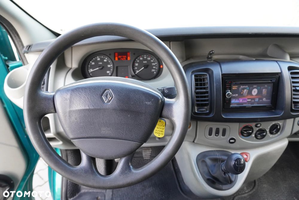 Renault TRAFIC - 8
