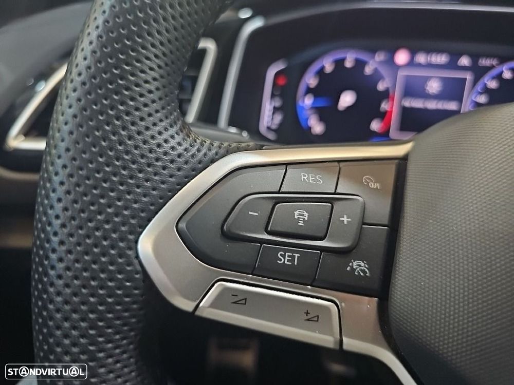 VW T-Roc 1.5 TSI R-Line DSG - 17