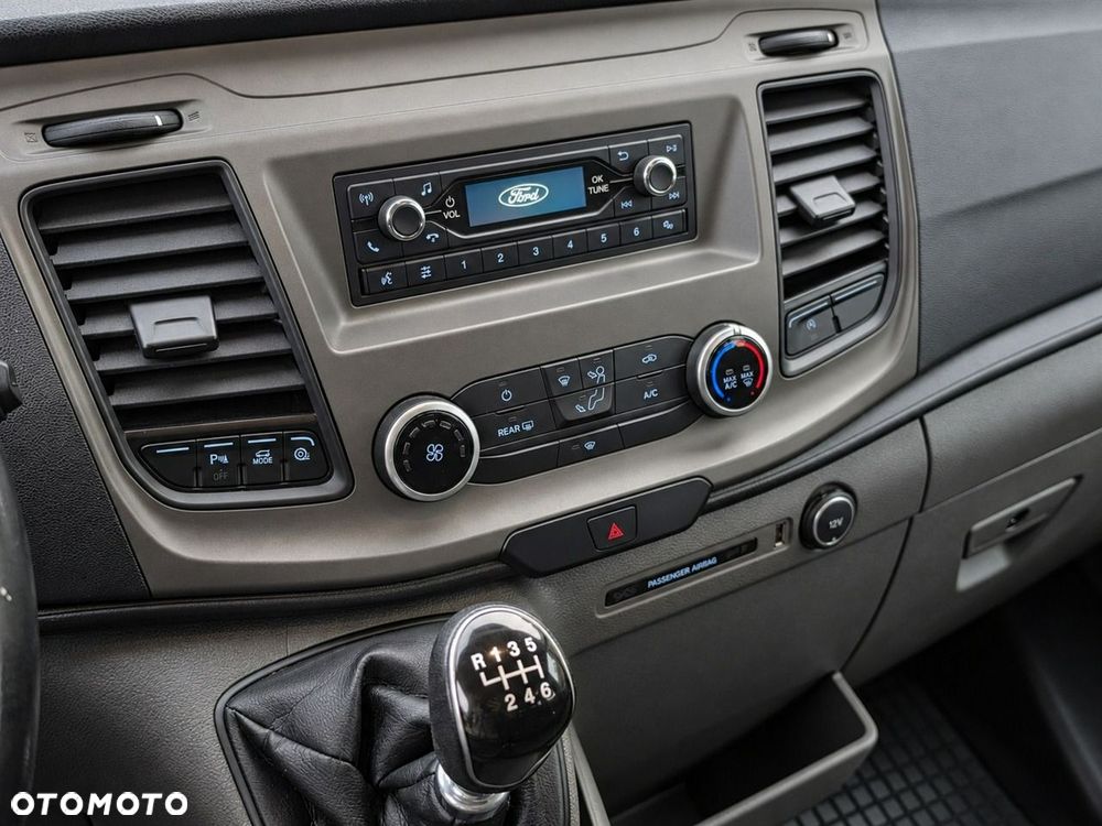 Ford Transit - 13