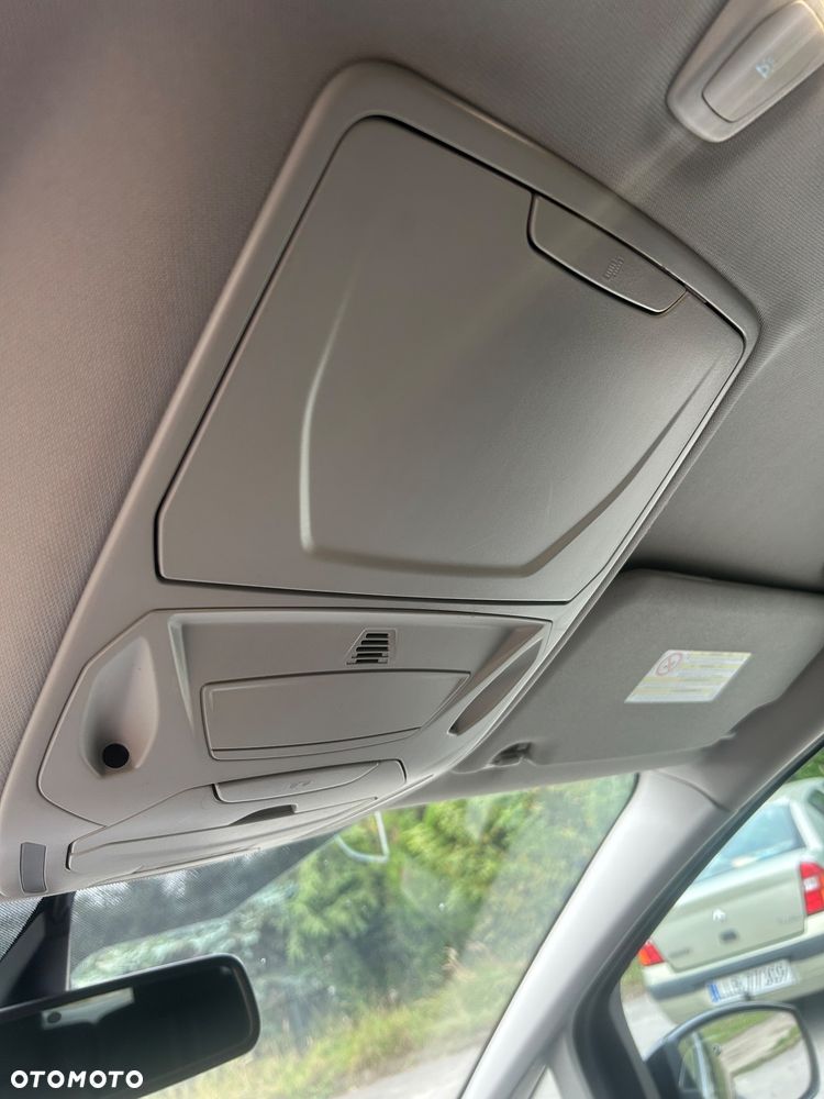 Ford C-MAX 1.6 TDCi Titanium - 22