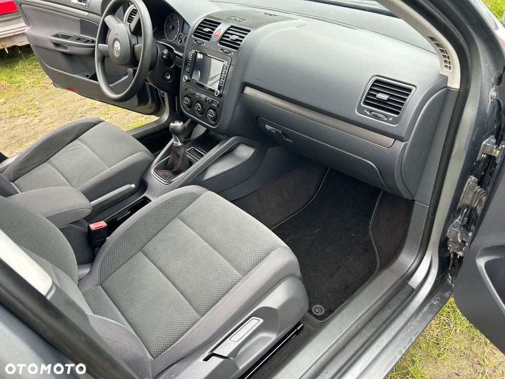 Volkswagen Golf 1.9 TDI Comfortline - 23