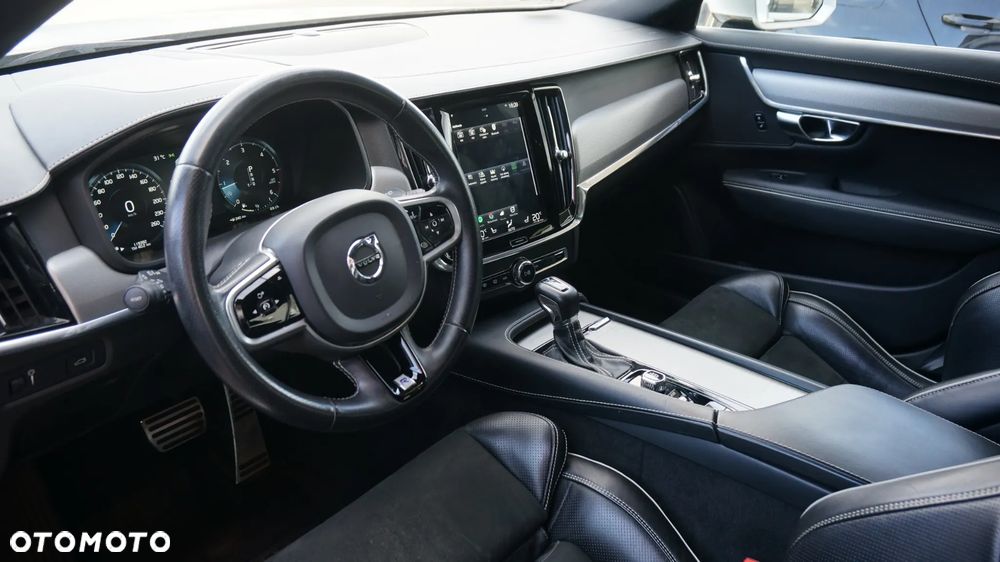 Volvo V90 D4 R-Design - 6
