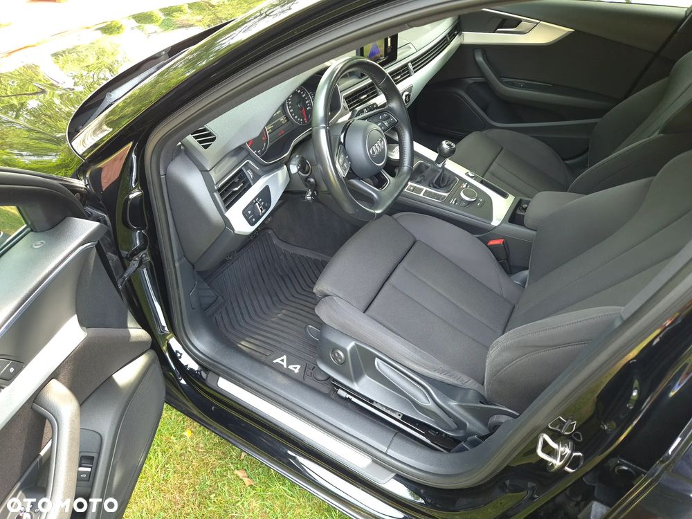 Audi A4 Avant 2.0 TDI ultra sport - 11