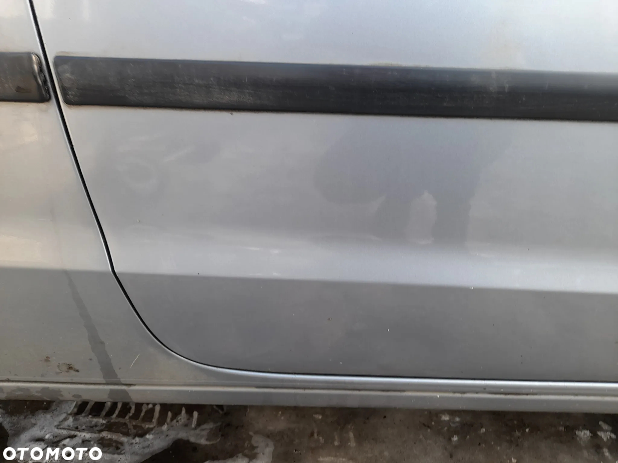 OPEL CORSA C DRZWI PRAWY PRAWE PRZÓD PRZEDNIE 4AU Z163 WERSJA 3-DRZWIOWA - 4