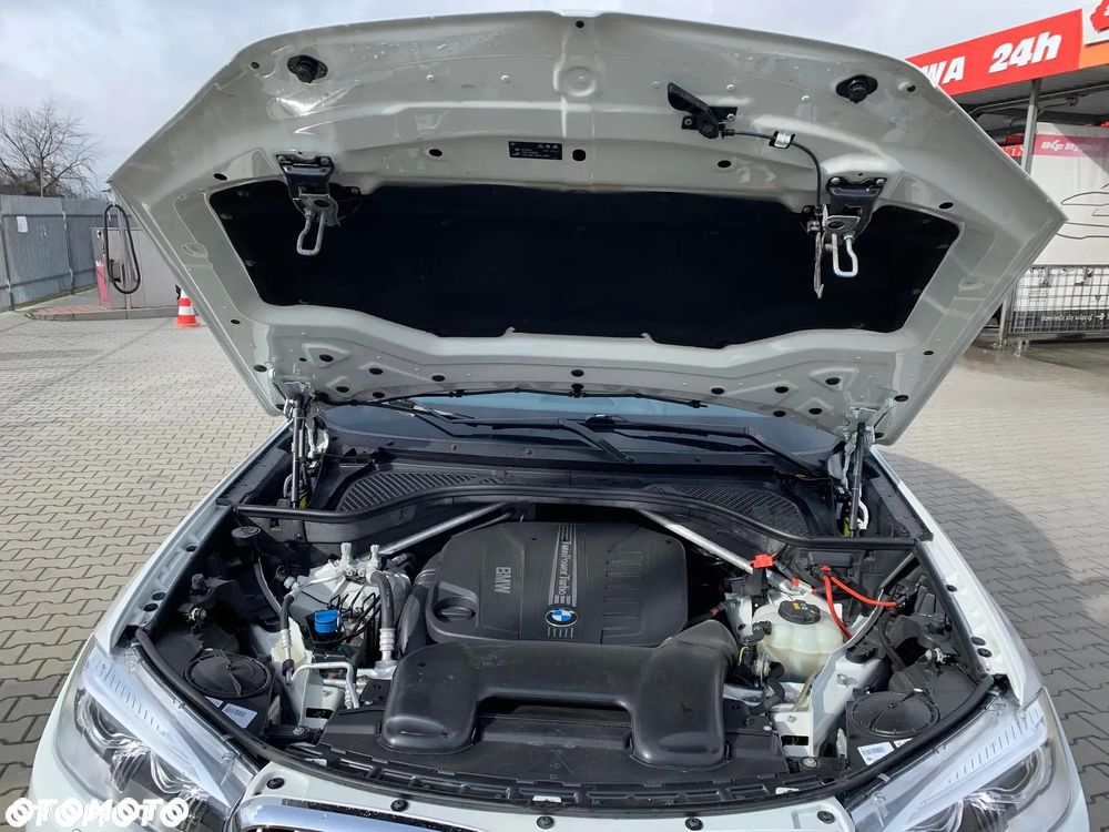 BMW X6 xDrive40d - 13