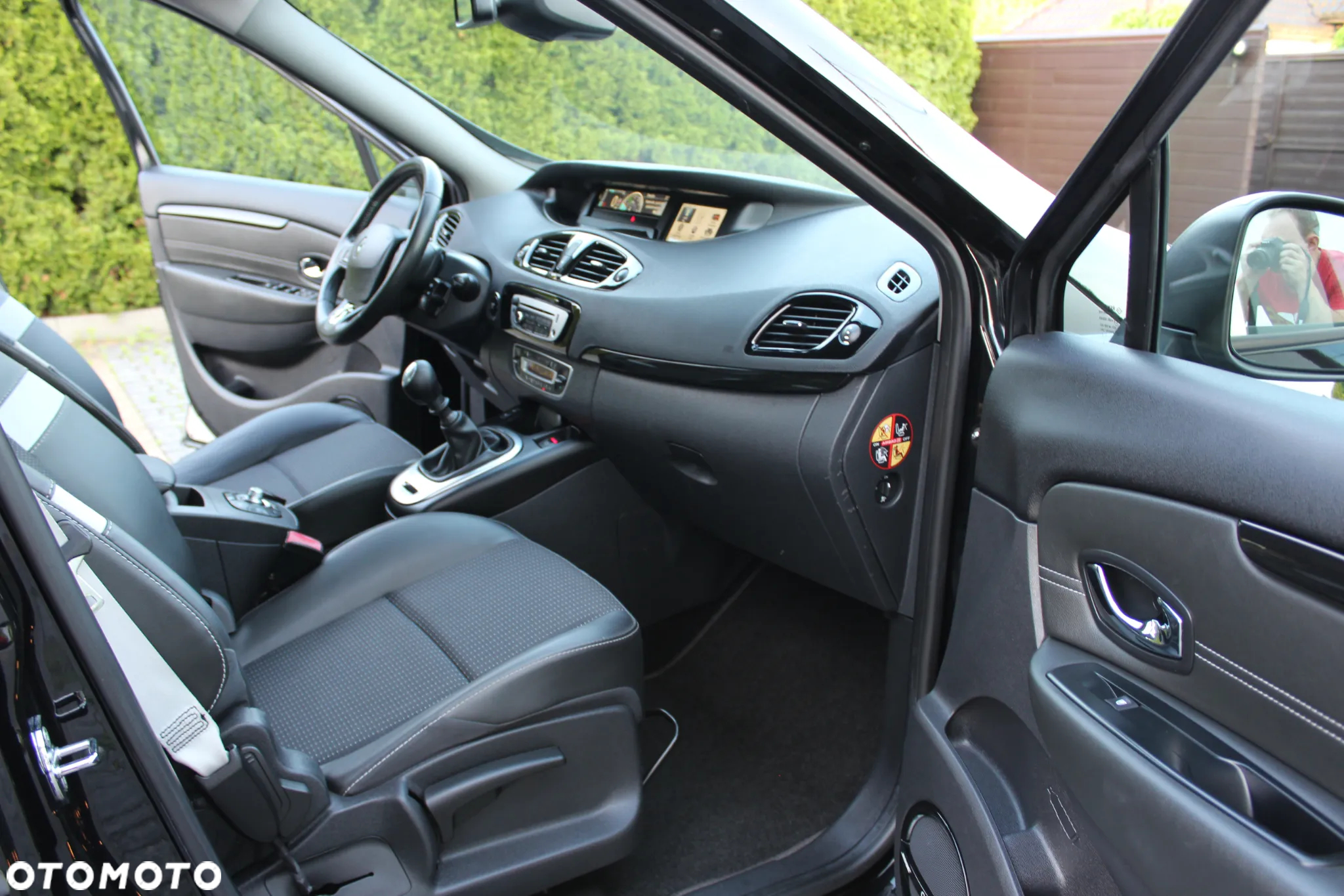 Renault Grand Scenic Gr 2.0 dCi Bose - 16