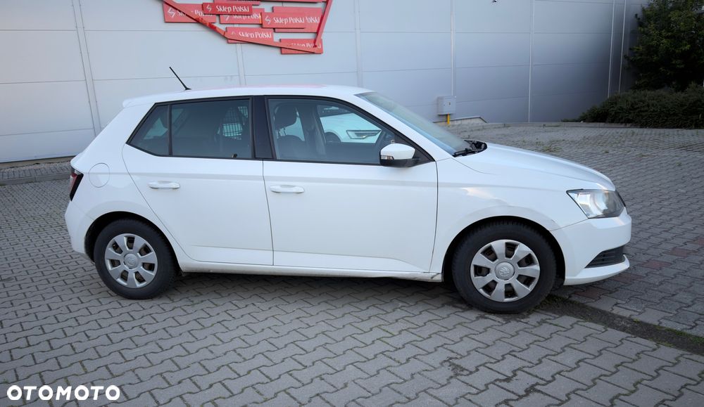 Skoda Fabia 1.2 TSI Active - 4