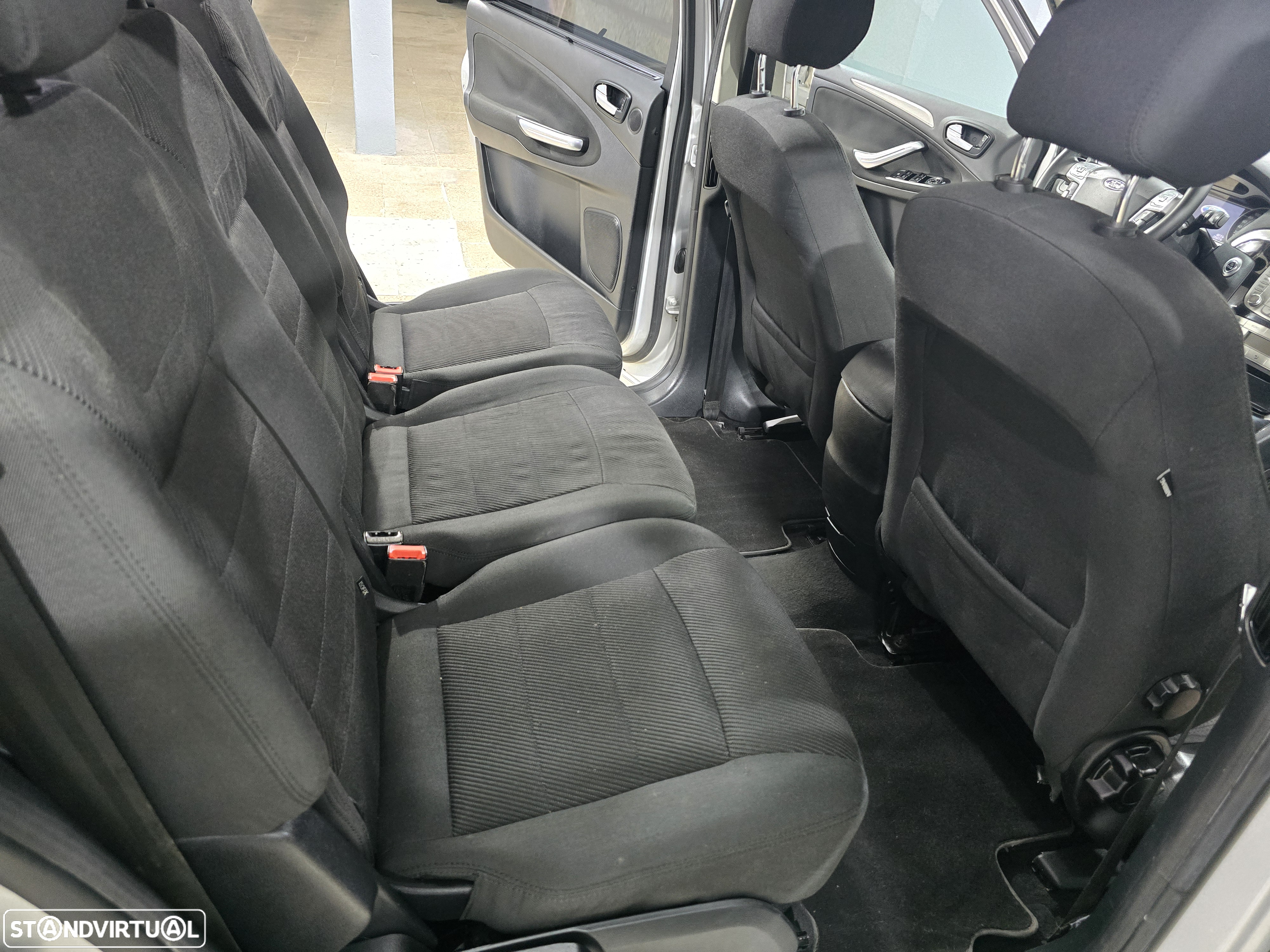 Ford S-Max 2.0 TDCi Titanium 7L - 6