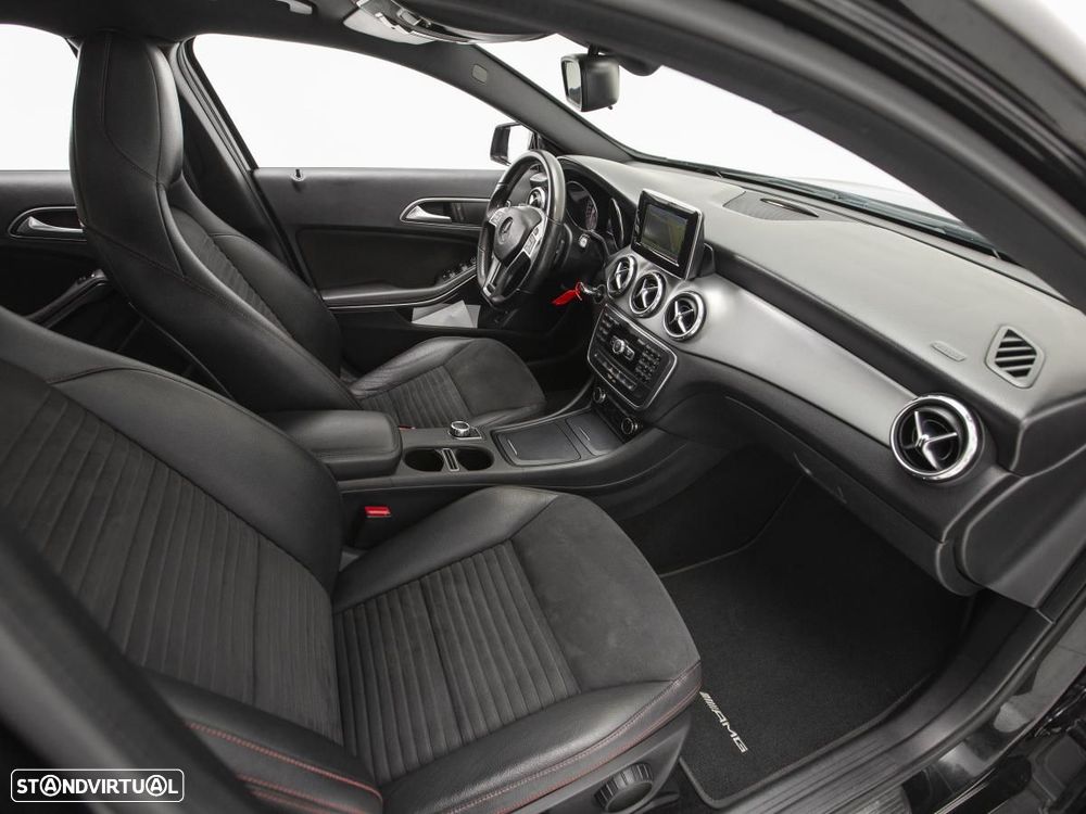 Mercedes-Benz GLA 200 — fotografia 13