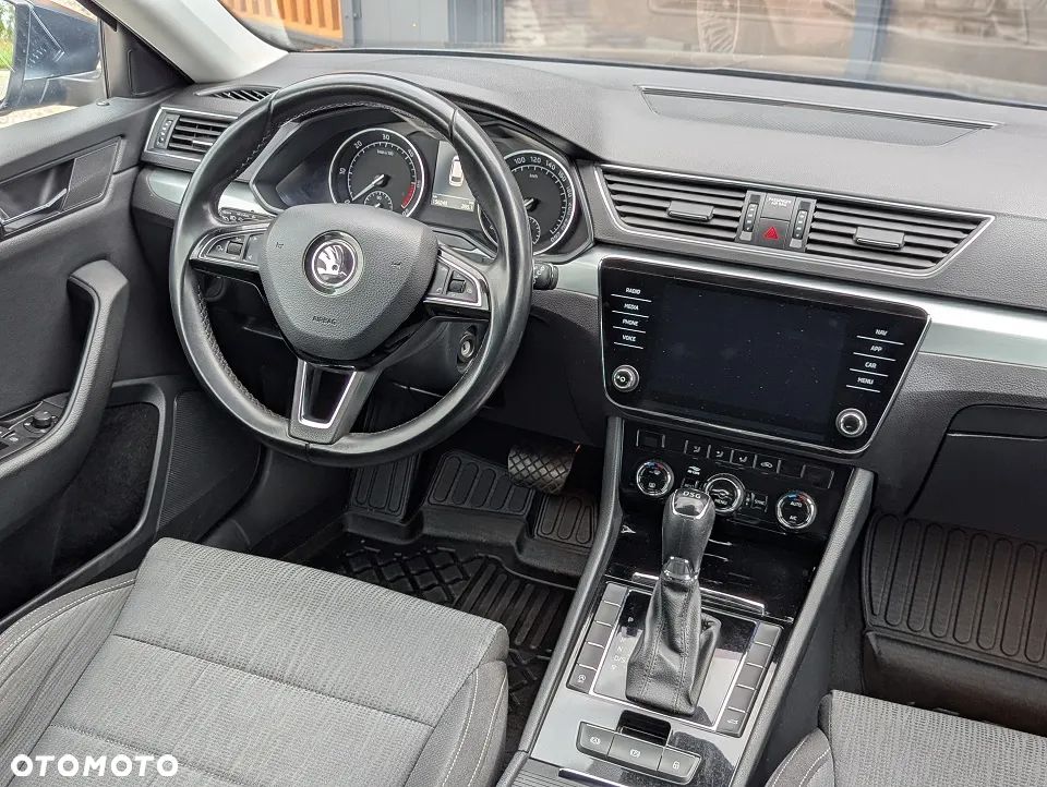 Skoda Superb 2.0 TDI DSG Ambition - 16