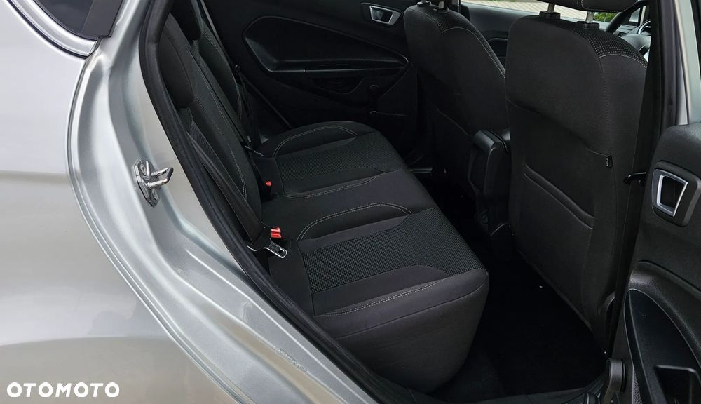 Ford Fiesta 1.0 EcoBoost S&S TITANIUM - 9