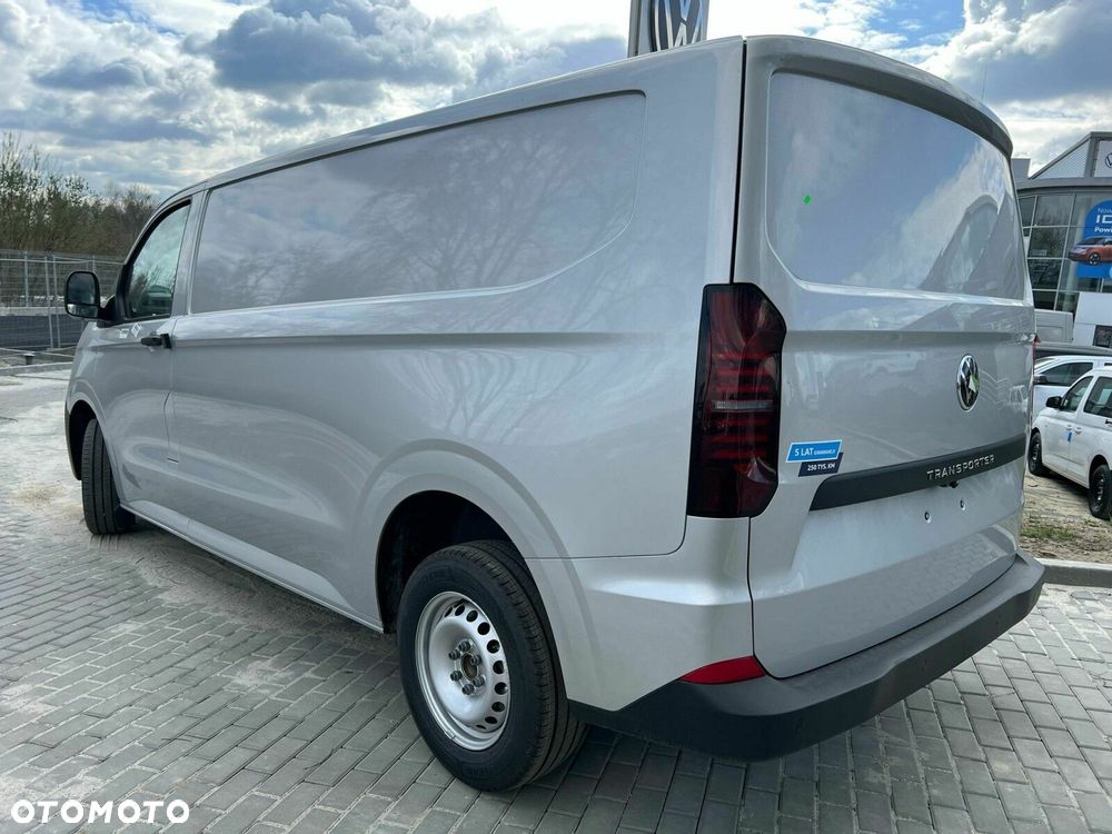 Volkswagen Transporter Furgon silnik: 2,0 l TDI 150 KM / skrzynia biegów: 8-biegowa automatyczna rozstaw osi: 3500 mm - 4
