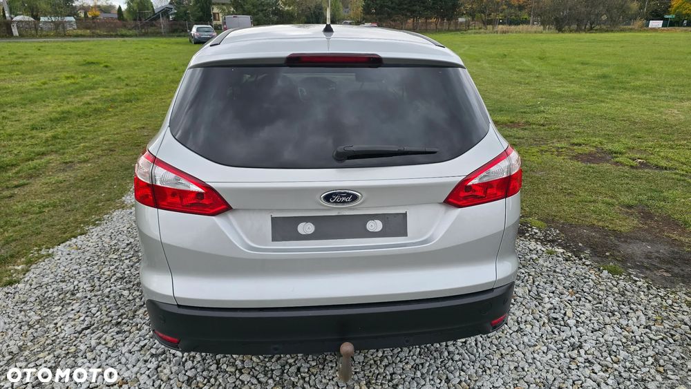 Ford Focus 1.6 TDCi ECOnetic 88g Start-Stopp-System Titanium - 4