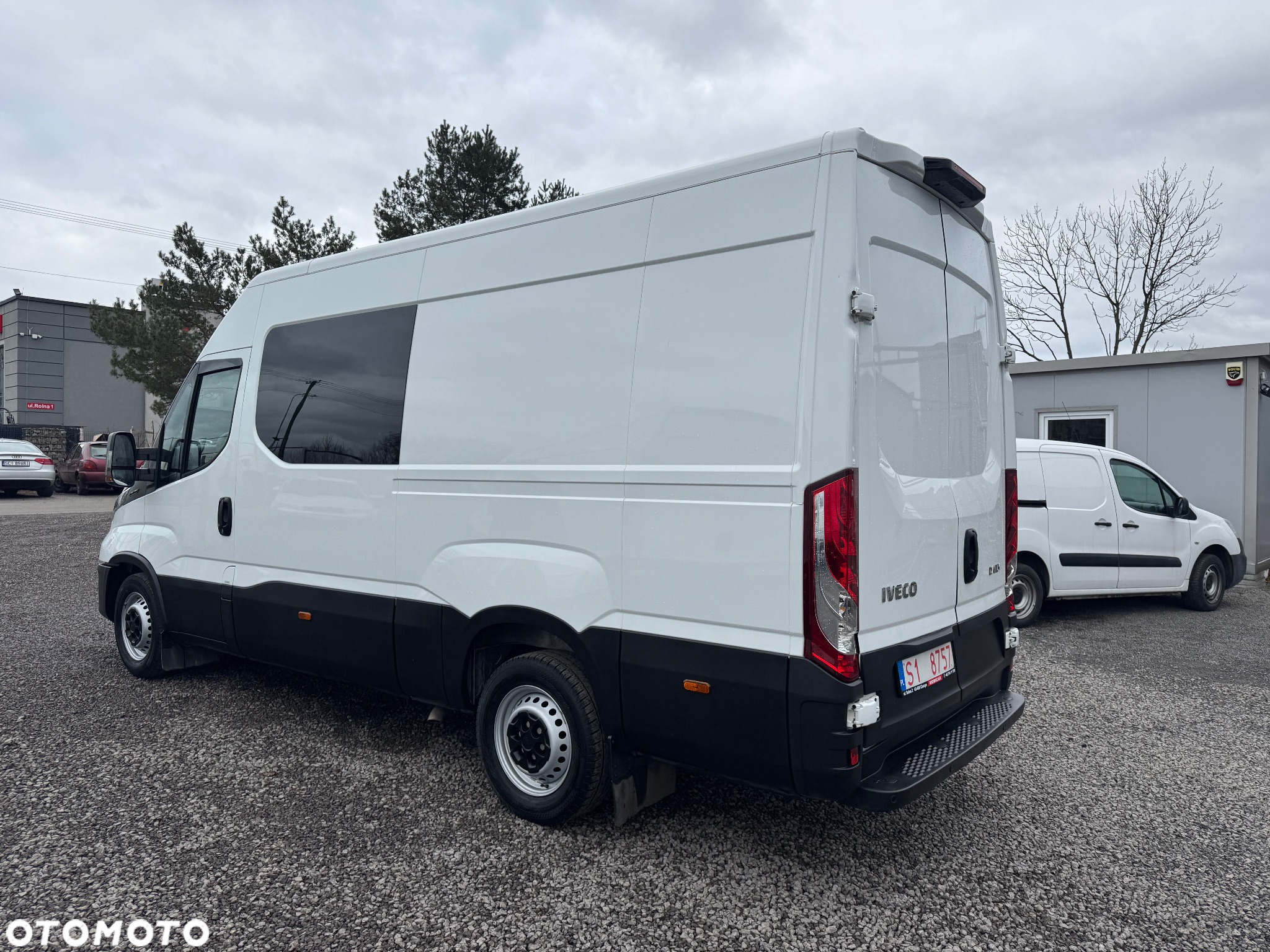 Iveco Daily Brygadówka Średni 7 os Kamera GWARNACJA - 6