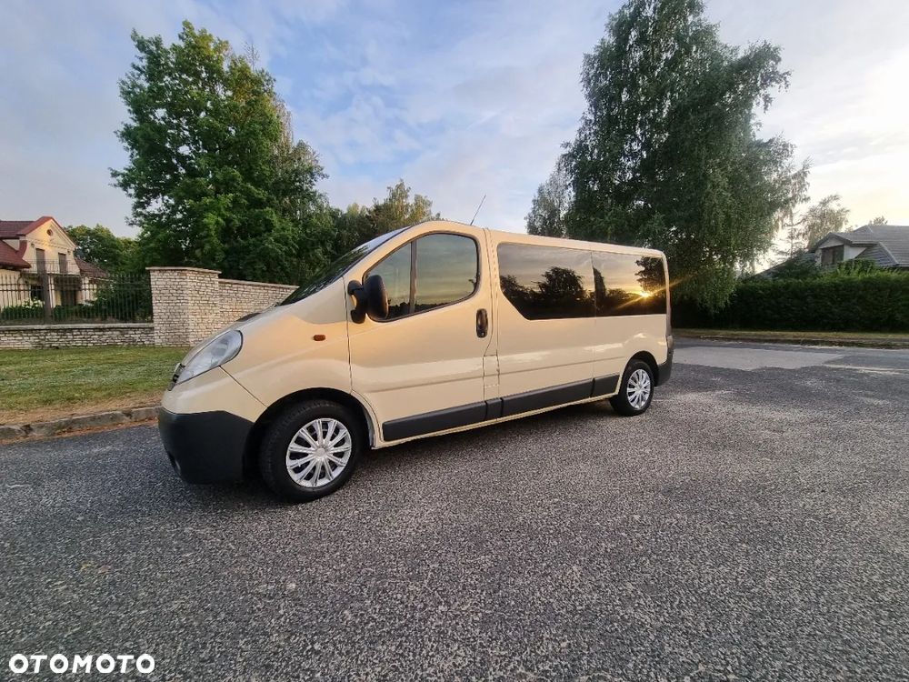 Opel Vivaro - 9