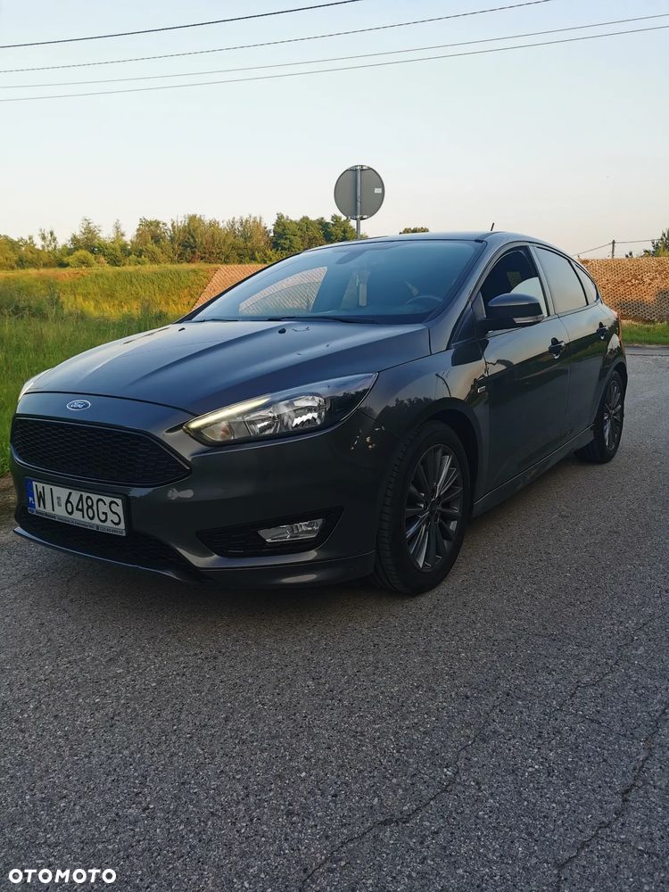 Ford Focus 1.5 EcoBoost ST-Line - 1