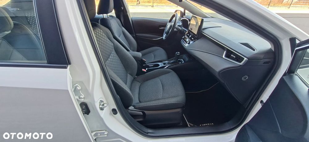 Toyota Corolla 1.8 Hybrid Comfort - 16