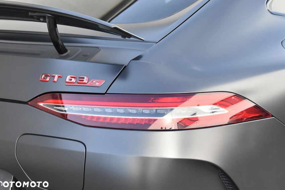 Mercedes-Benz AMG GT - 11