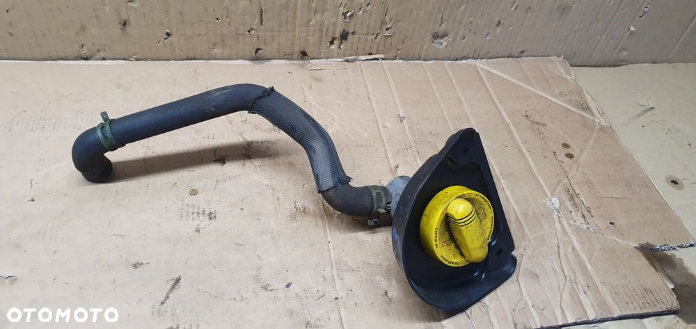 Wlew oleju korek wąż przewód Opel Movano III 2.3 DCI 8200795333 - 1
