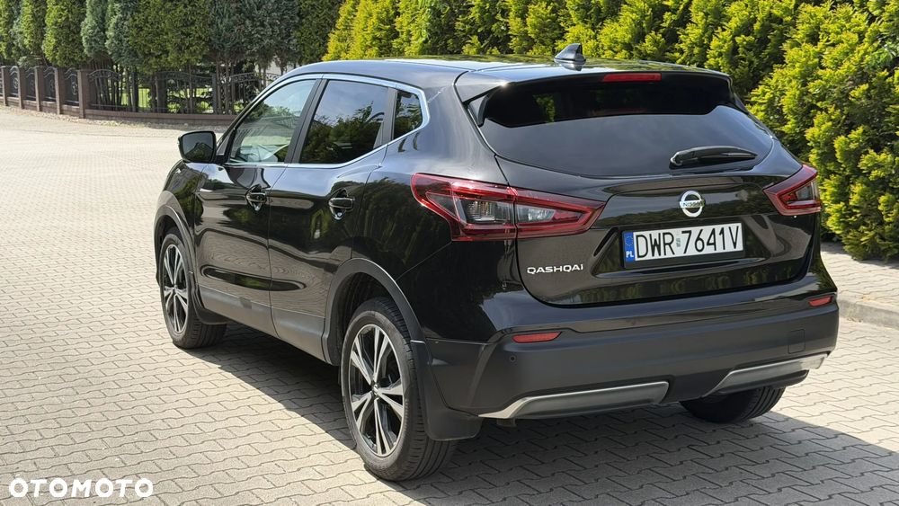 Nissan Qashqai 1.3 DIG-T N-Connecta DCT - 6