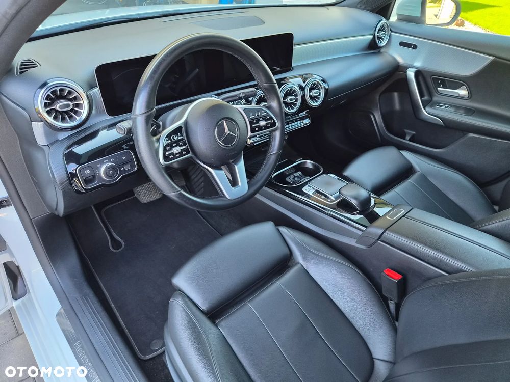 Mercedes-Benz Klasa A 250 4-Matic 7G-DCT - 12