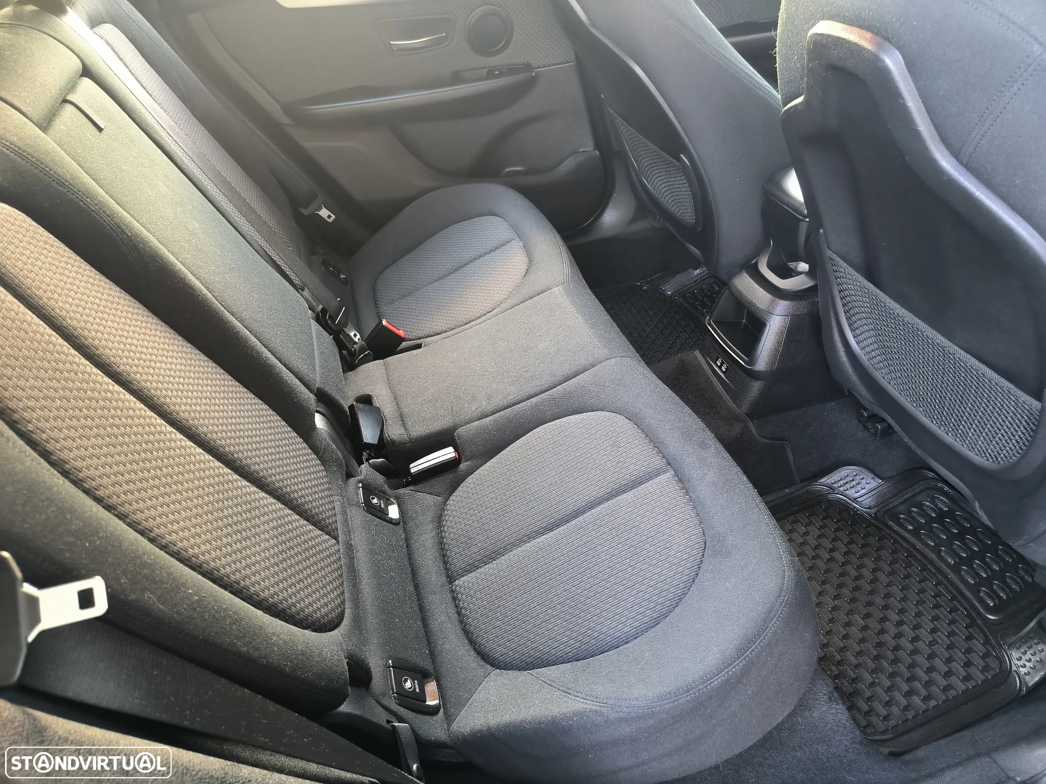 BMW 216 Active Tourer d Auto - 14