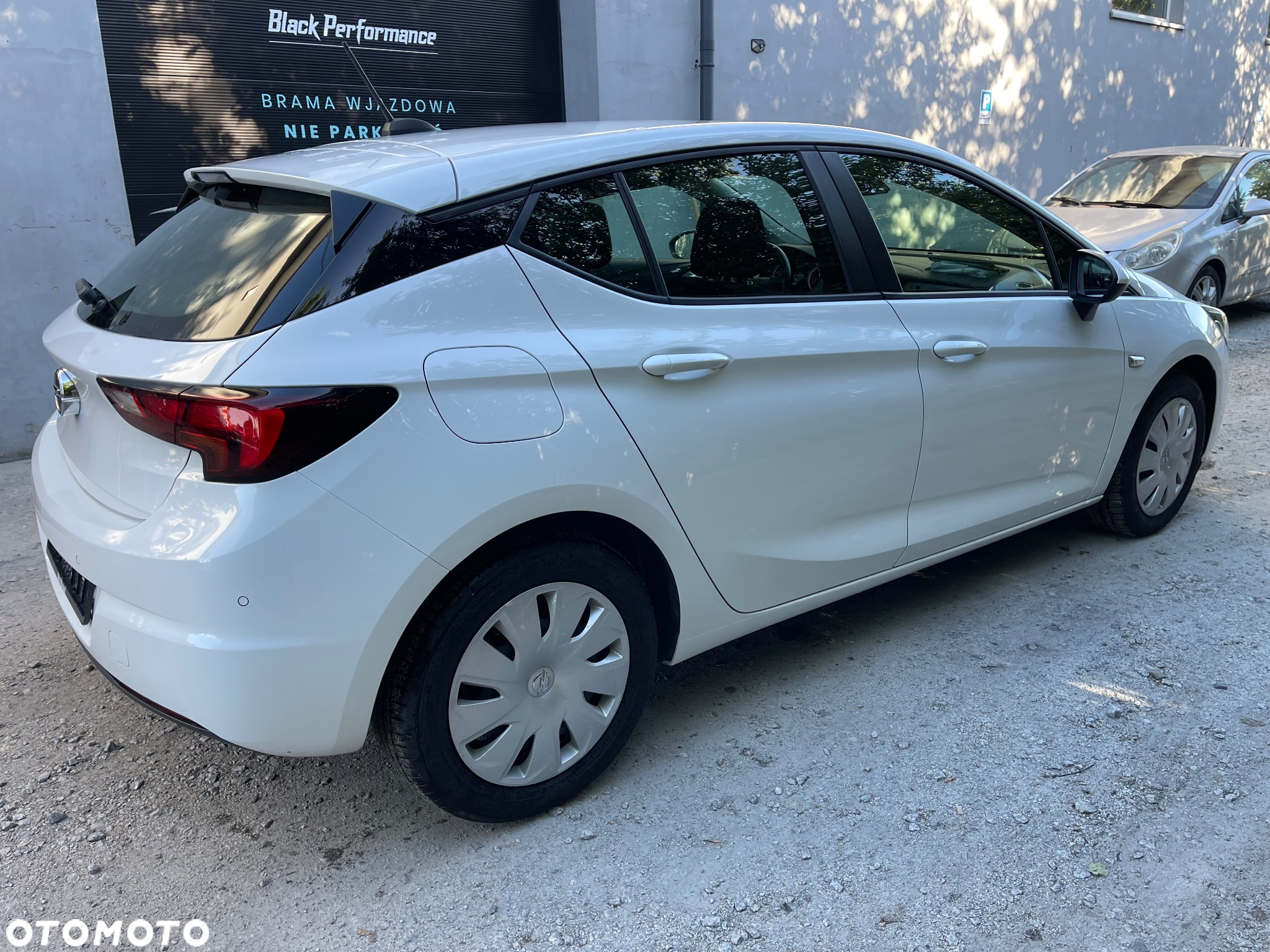 Opel Astra 1.5 D Start/Stop Business Edition - 10