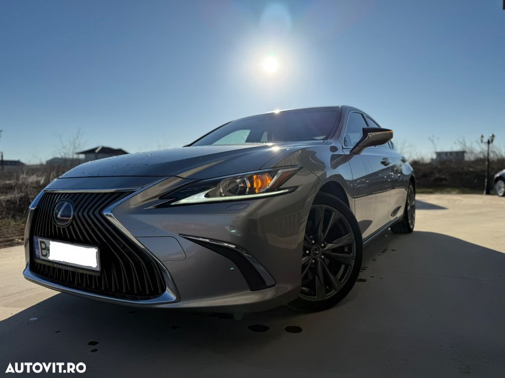 Lexus Seria ES 300h Executive - 1