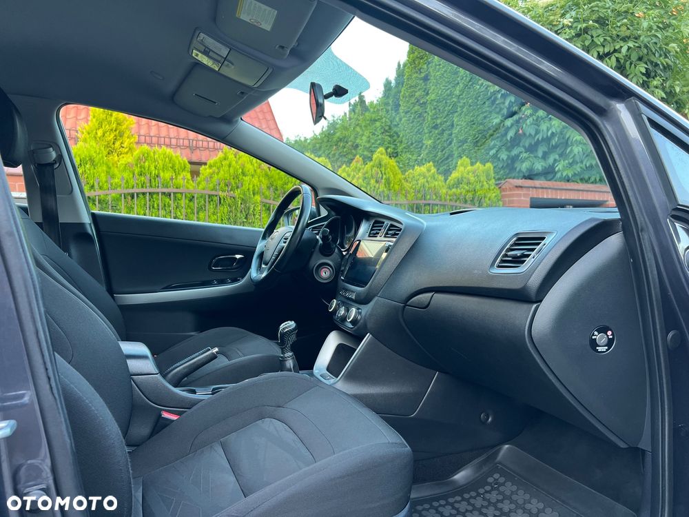 Kia Ceed 1.4 CVVT Dream Team Edition - 21