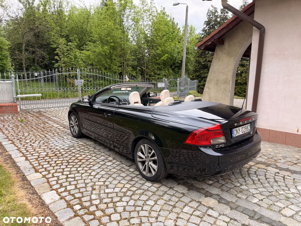 Volvo C70 2.0D Powershift Momentum - 8