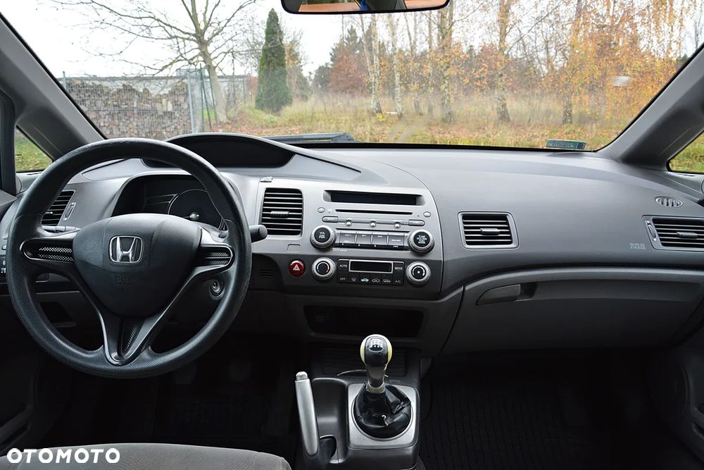 Honda Civic 1.8 Executive - 24