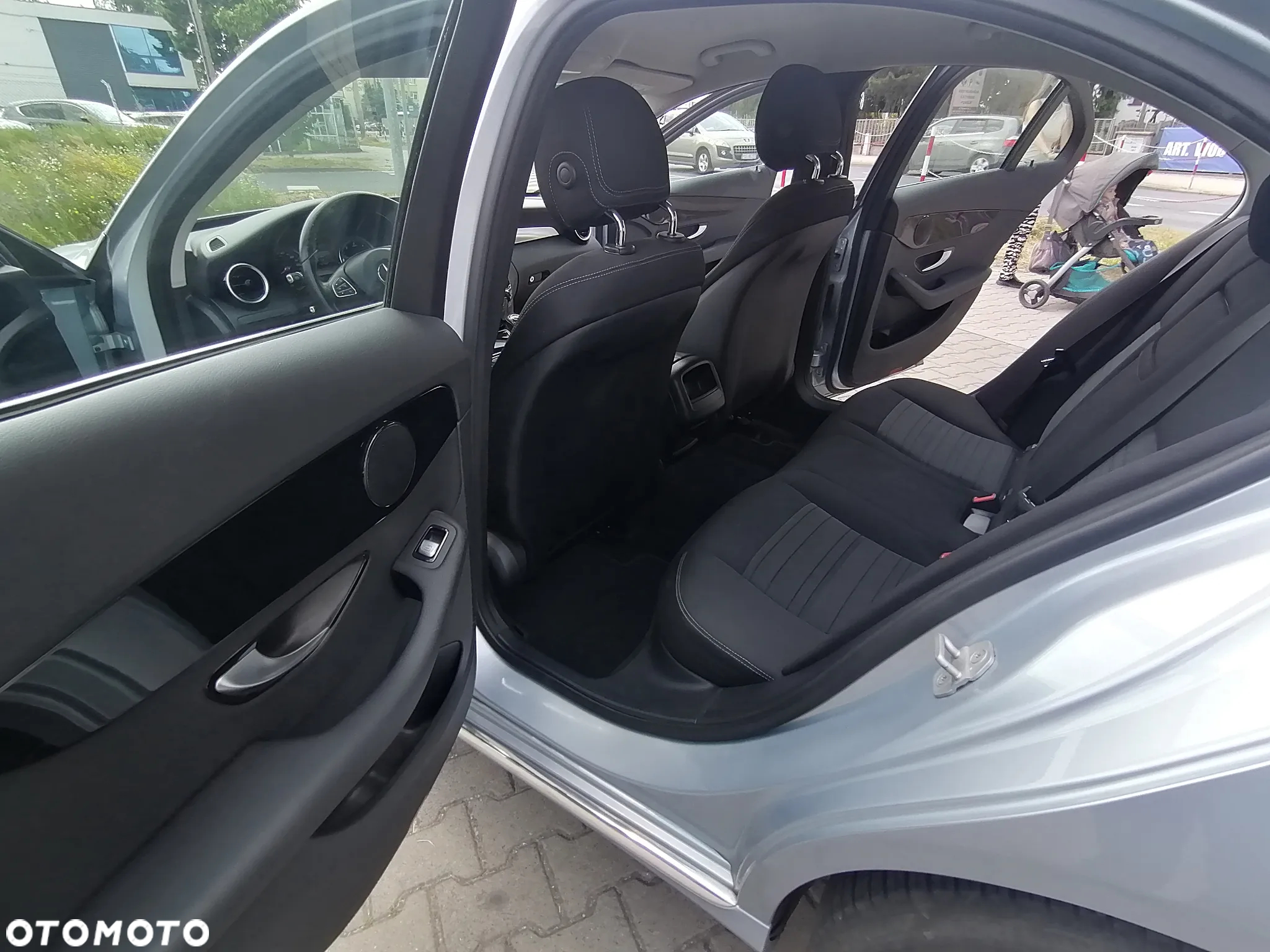 Mercedes-Benz Klasa C 180 (BlueTEC) d T Exclusive - 24
