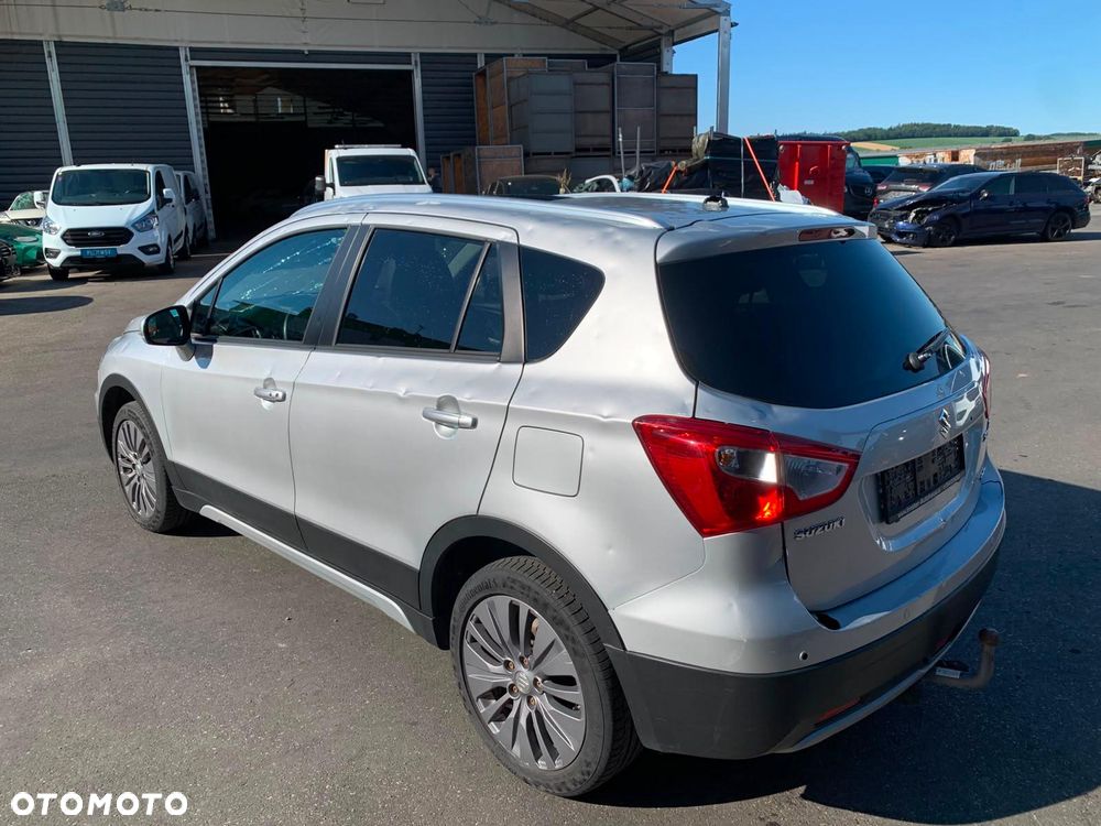 Suzuki SX4 S-Cross 1.6 DDiS Premium Plus 4WD - 6