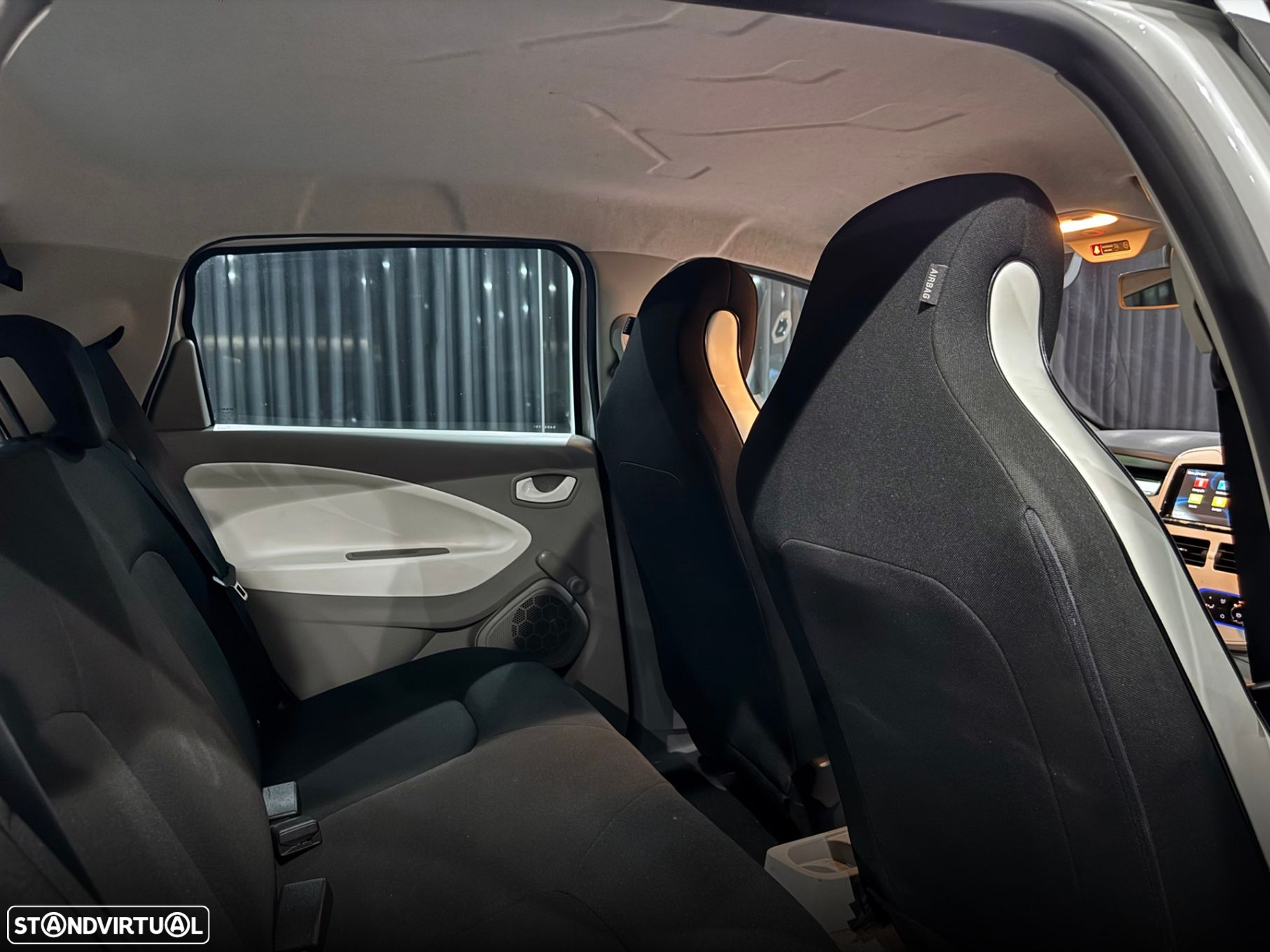 Renault Zoe - 25