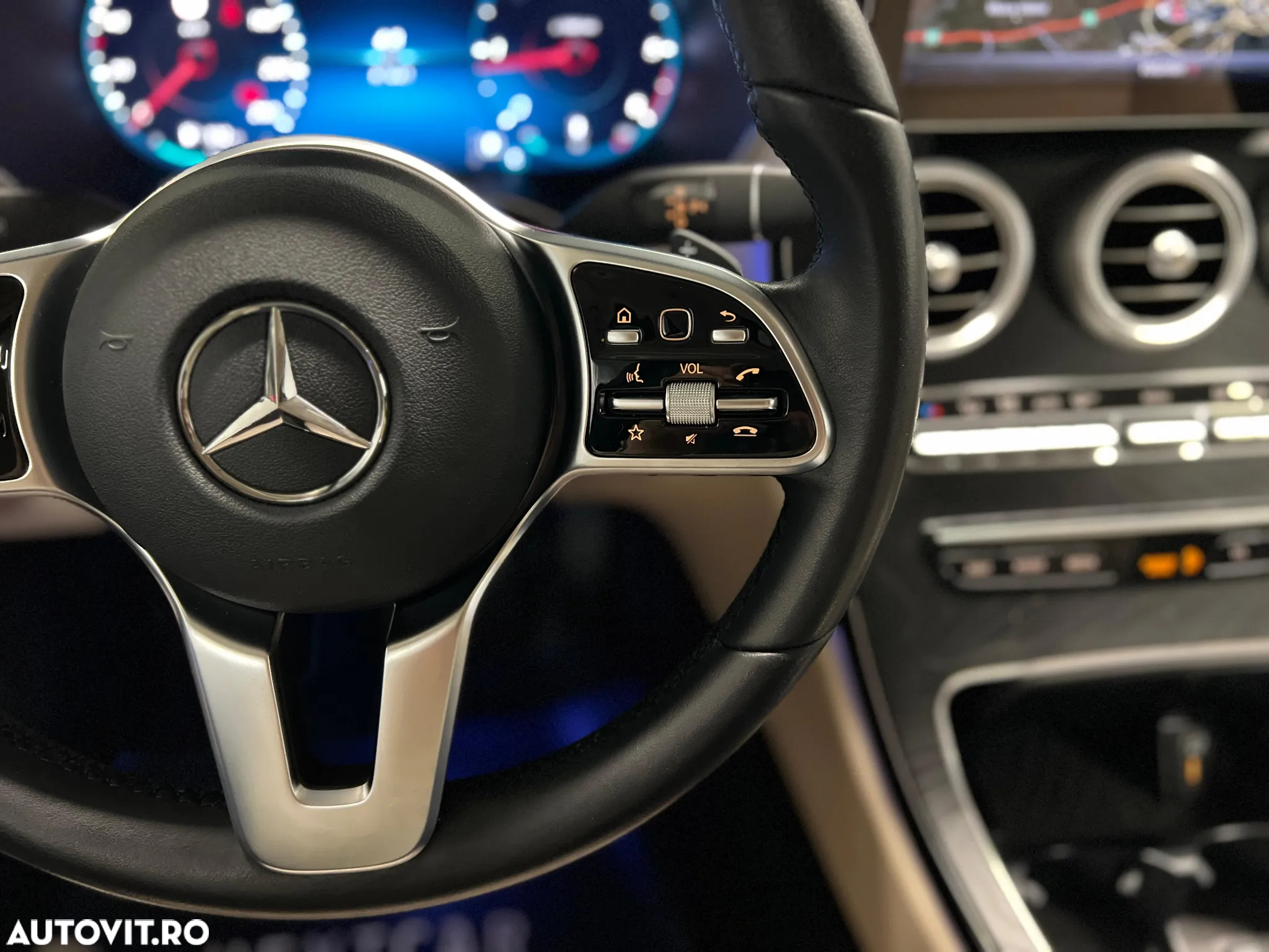 Mercedes-Benz C - 23