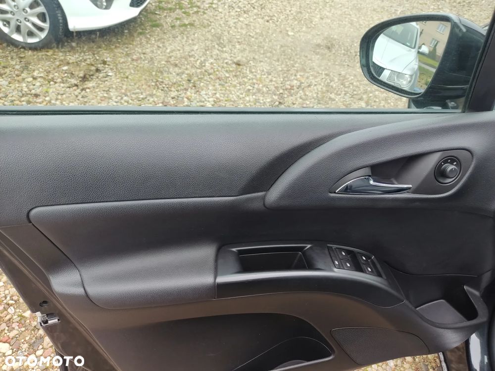 Opel Meriva 1.4 T Cosmo - 13