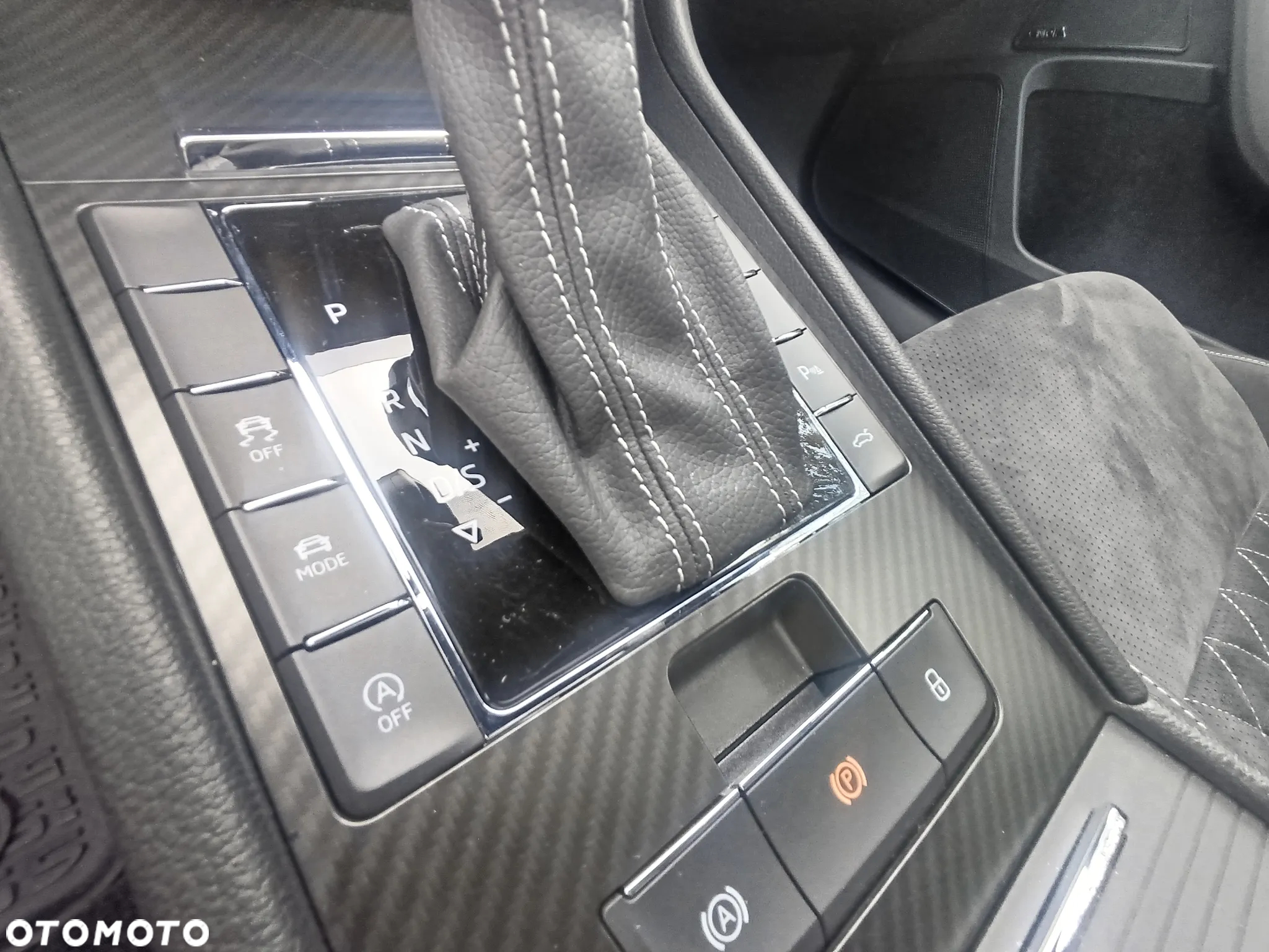 Skoda Superb 2.0 TDI SCR Sportline DSG - 15