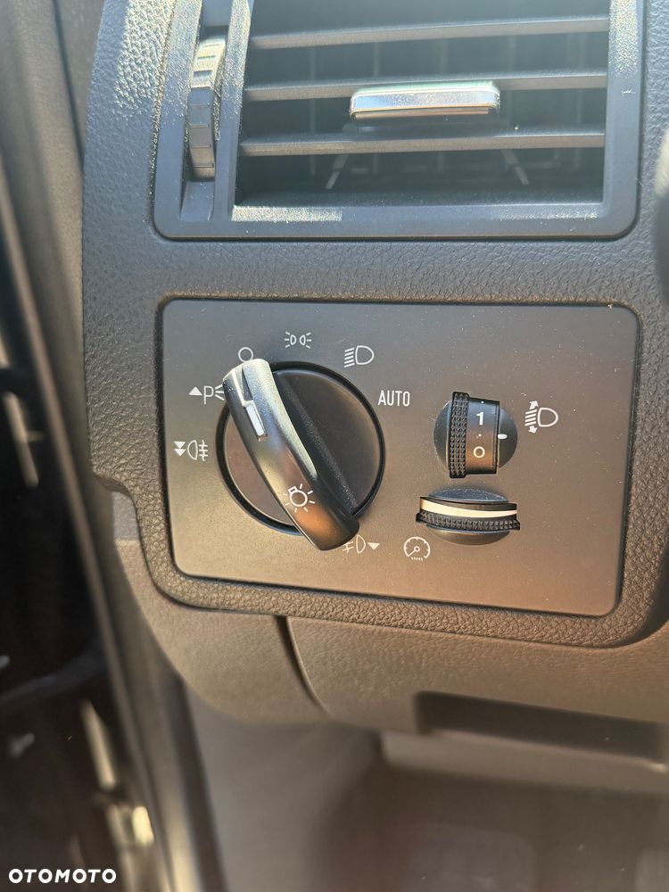 Ford Kuga 2.0 TDCi 4x4 Titanium - 13