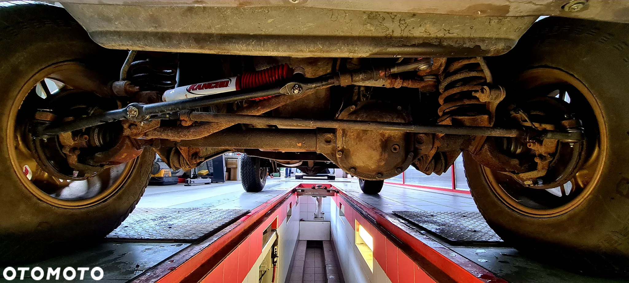 Jeep Grand Cherokee 4.0 Laredo - 17